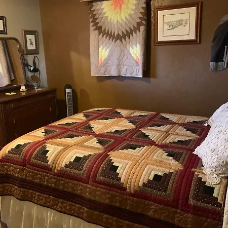 Zion'S Backyard Bed And Breakfast-3